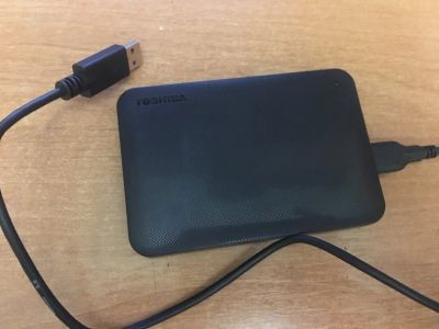 Лот: 14919647. Фото: 1. Toshiba 1TB USB 3.0. Внешние жесткие диски