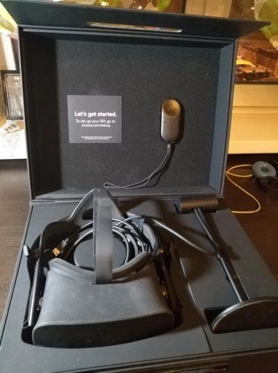 Лот: 11051326. Фото: 1. Oculus rift cv1. Очки, шлемы виртуальной реальности