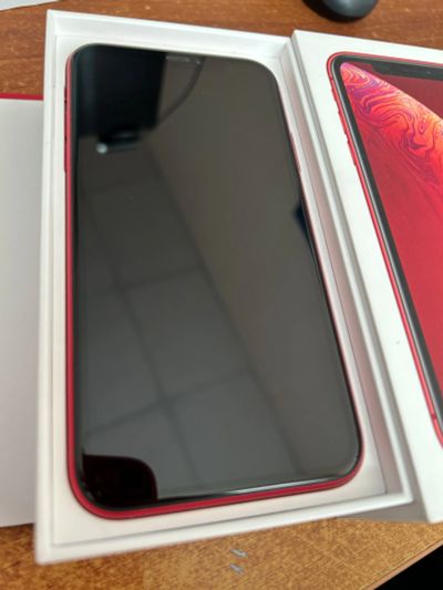 Лот: 19961493. Фото: 1. iPhone XR 128 Гб, product RED. Смартфоны