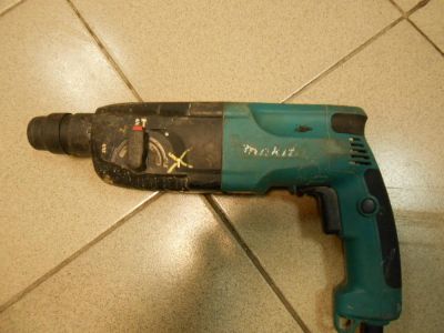 Лот: 7039552. Фото: 1. Продам перфоратор Makita HR2450... Электроинструмент