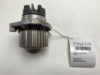 Лот: 21110077. Фото: 1. Помпа Peugeot 407 2004 1201F6... Двигатель и элементы двигателя