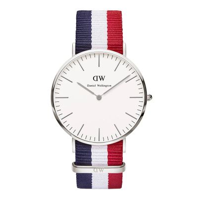 Лот: 6234673. Фото: 1. Часы Daniel Wellington. Другие наручные часы