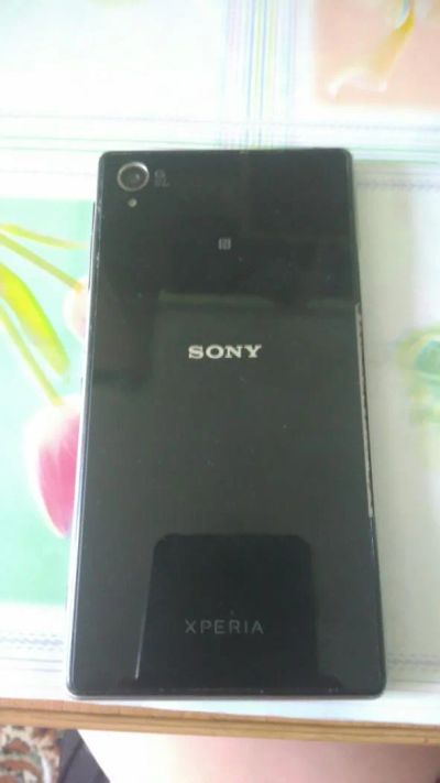 Лот: 9968255. Фото: 1. Sony Xperia z1. Смартфоны