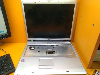Лот: 6230240. Фото: 1. Б/У ноутбук LG LGS7 LS70 С исправной... Корпуса, блоки питания