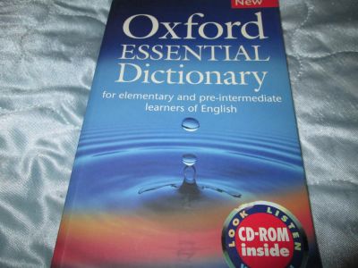 Лот: 7035476. Фото: 1. Oxford Essential Dictionary. Справочники