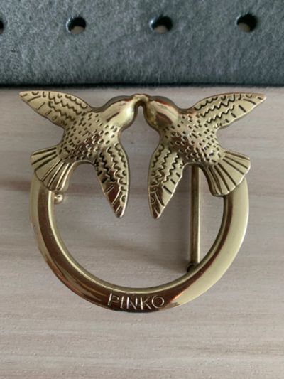 Лот: 25577378. Фото: 1. Пряжка PINKO. Ремни, пояса