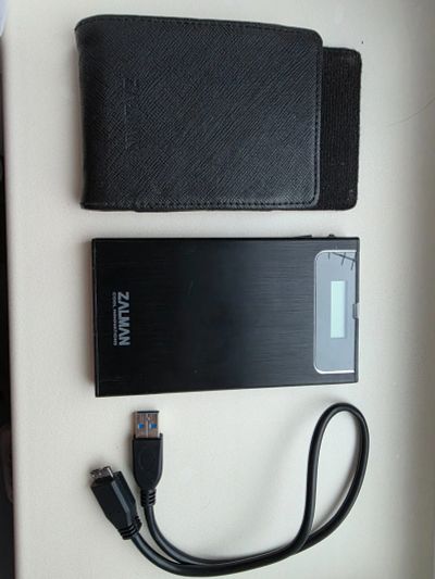 Лот: 25886519. Фото: 1. Zalman ve-350. Внешние жесткие диски