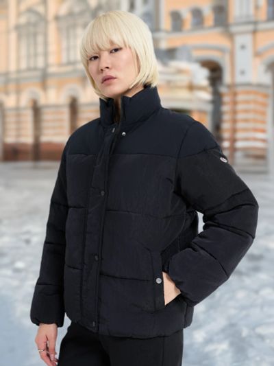 Лот: 24641813. Фото: 1. Куртка утепленная женская Champion... Легкие куртки, толстовки