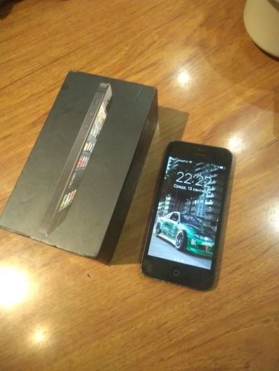 Лот: 10270324. Фото: 1. iphone 5 LTE 16gb black комплект. Смартфоны