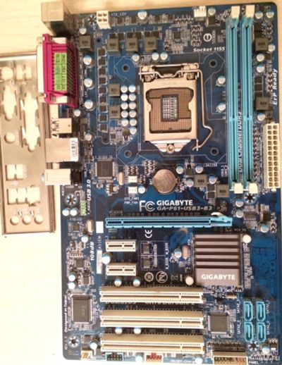 Лот: 12733730. Фото: 1. Материская плата GigaBYTE GA-P61-USB3-B3... Материнские платы
