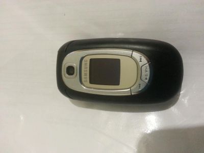 Лот: 4611484. Фото: 1. Samsung SGH-E360. Кнопочные мобильные телефоны