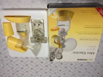 Лот: 5281540. Фото: 1. Молокоотсос Medela электрический. Всё для кормления
