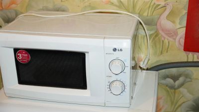 Лот: 3183324. Фото: 1. Микроволновая печ LG MS-1920U. Микроволновки, мини-печи