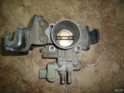 Лот: 9596063. Фото: 1. Дроссельная заслонка Toyota 5A-FE... Двигатель и элементы двигателя