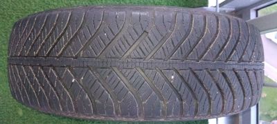 Лот: 23700245. Фото: 1. Шины GoodYear 185/65/15. Шины