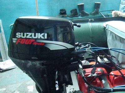 Лот: 18963110. Фото: 1. 2х-тактный лодочный мотор SUZUKI... Лодочные моторы