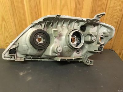 Лот: 14716497. Фото: 1. Фара Toyota Corolla, fielder правая. Оптика и освещение