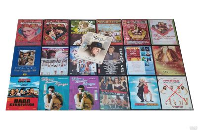 Лот: 17280850. Фото: 1. DVD диски, 18 штук, большое количество... Видеозаписи, фильмы