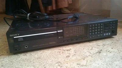 Лот: 2685594. Фото: 1. Sony CDP-502 ES - винтажный элитный... CD-проигрыватели и чейнджеры