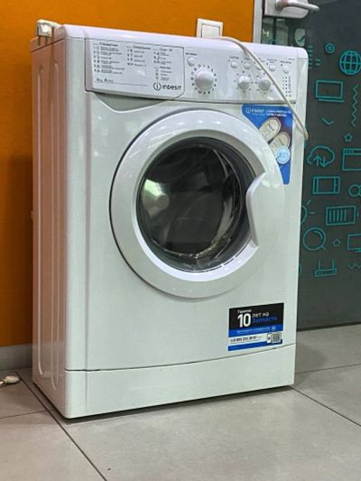 Лот: 22351316. Фото: 1. Стиральная машина Indesit IWUC... Стиральные машины