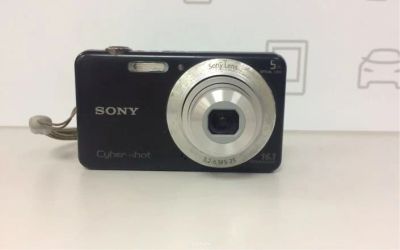 Лот: 16020437. Фото: 1. Фотоаппарат Sony DSC-W710. Цифровые компактные
