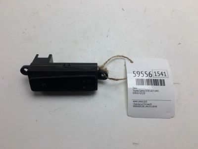 Лот: 20400071. Фото: 1. Часы Toyota Camry 1993 8391032110... Кузов