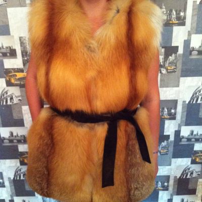 Лот: 4509912. Фото: 1. Продам жилет из лисы. Размер 44... Верхняя одежда