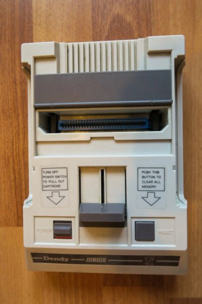 Лот: 12585297. Фото: 1. Dendy Junior от Steepler. Денди... Игровые приставки, консоли