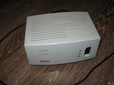Лот: 17789484. Фото: 1. Стабилизатор напряжения APC AVR... Стабилизаторы напряжения, ЛАТР