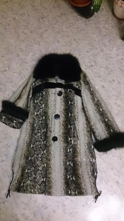 Лот: 10213537. Фото: 1. Меховое пальто из меха кенгуру... Верхняя одежда