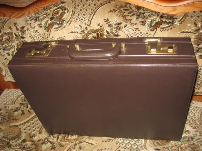 Лот: 6077822. Фото: 1. Дипломат-портфель винтажный коричневый... Портфели, ранцы