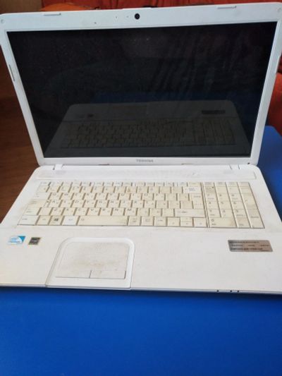 Лот: 17499252. Фото: 1. Ноутбук Toshiba C870 на запчасти. Ноутбуки