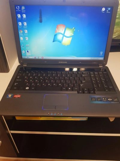 Лот: 17324506. Фото: 1. Ноутбук Samsung R525. Клавиатуры для ноутбуков