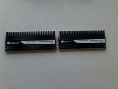 Лот: 5129379. Фото: 1. Планки памяти DDR3 с хорошим охлаждением... Оперативная память