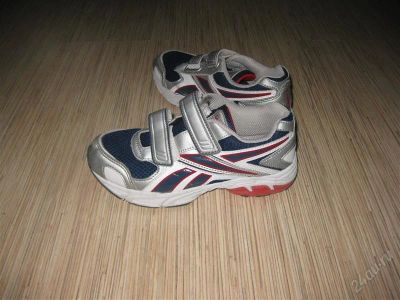 Лот: 1372437. Фото: 1. Кроссовки детские REEBOK р.31. Кеды, кроссовки
