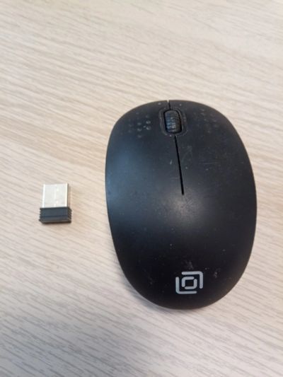 Лот: 18931506. Фото: 1. Беспроводная мышь Oklick Оклик... Клавиатуры и мыши