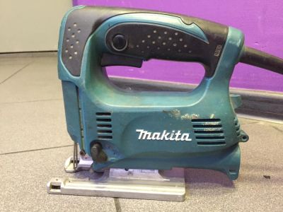 Лот: 8155645. Фото: 1. Продам лобзик Makita 4329 ! Цвет... Электроинструмент