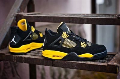 Лот: 17933563. Фото: 1. Кроссовки Nike Air Jordan 4 Retro... Кеды, кроссовки, слипоны