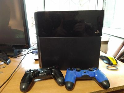 Лот: 14335175. Фото: 1. PS 4 б/у. Игровые приставки, консоли