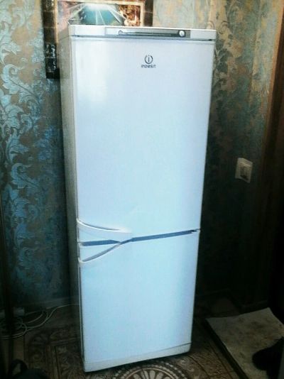 Лот: 12149104. Фото: 1. Холодильник Индезит. Холодильники, морозильные камеры
