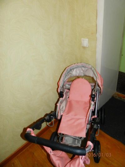 Лот: 6698626. Фото: 1. Коляска для куклы. Куклы и аксессуары