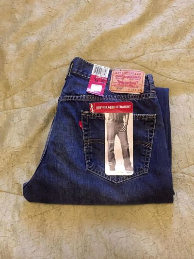 Лот: 7680824. Фото: 1. Джинсы Levi's 559, размер 34х34... Брюки, джинсы, шорты