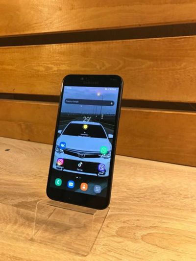 Лот: 18004459. Фото: 1. Смартфон samsung galaxy j4 3/32gb... Смартфоны