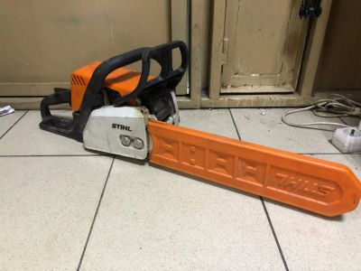 Лот: 15835195. Фото: 1. Бензо-пила STIHL MS 180-14. Бензо-, мотоинструмент