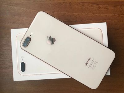Лот: 12661431. Фото: 1. iPhone 8 Plus gold 64. Смартфоны