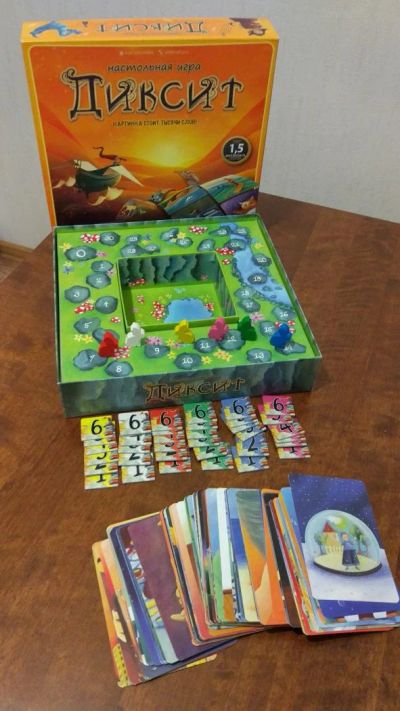 Лот: 8496935. Фото: 1. Диксит (Dixit) Настольная игра. Настольные игры, карты