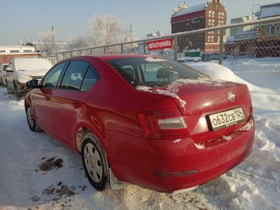 Лот: 17165969. Фото: 1. Автомобиль. Автомобили