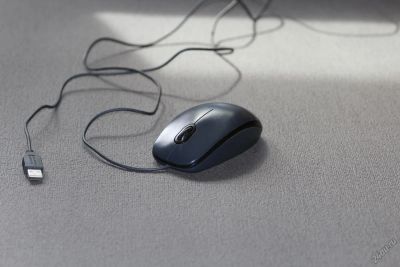 Лот: 5905878. Фото: 1. Компьютерная мышь Logitech M100... Клавиатуры и мыши