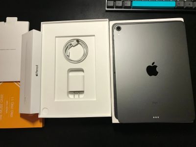 Лот: 15437390. Фото: 1. Apple iPad Pro 10.5 256GB 3 Поколения... Планшеты