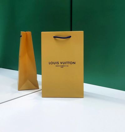 Лот: 25762236. Фото: 1. Louis Vuitton, брендовый пакет... Подарочная упаковка